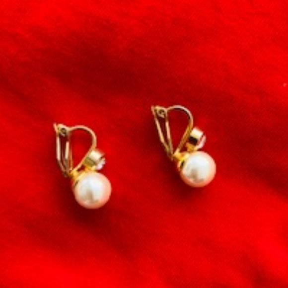 Women's Paddle Back Clip-On Earrings from Canada | Gold color - Picture 13 of 14